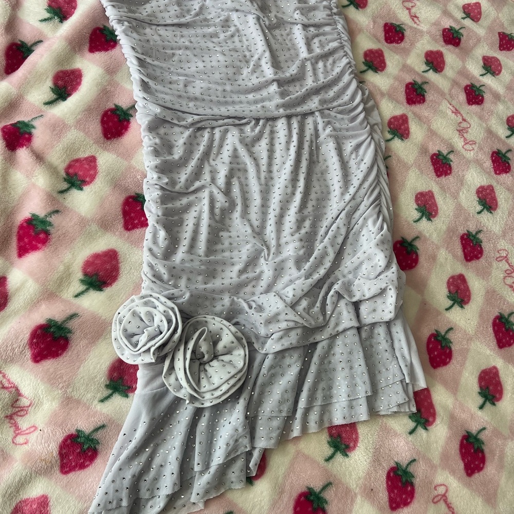 Elegant Gray Ruched Dress with Floral Accents